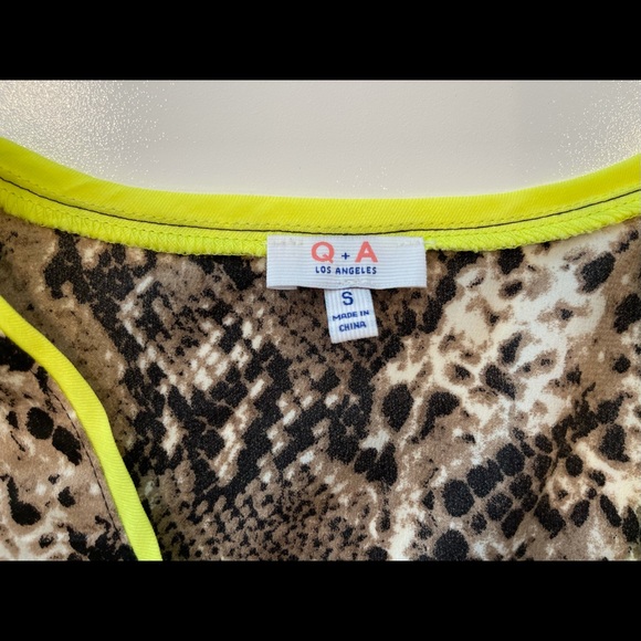 Vici Blouse Size: S new with out tags - Picture 3 of 3